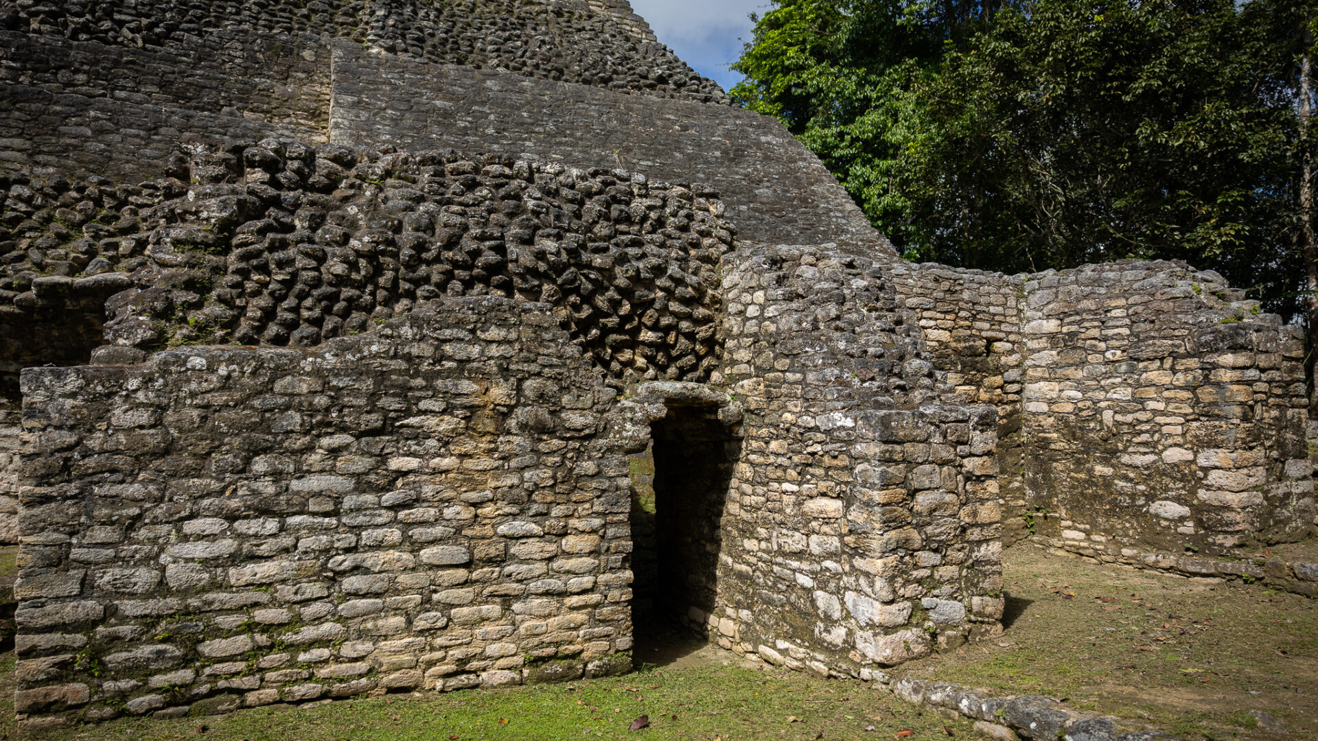 belize mayan ruins